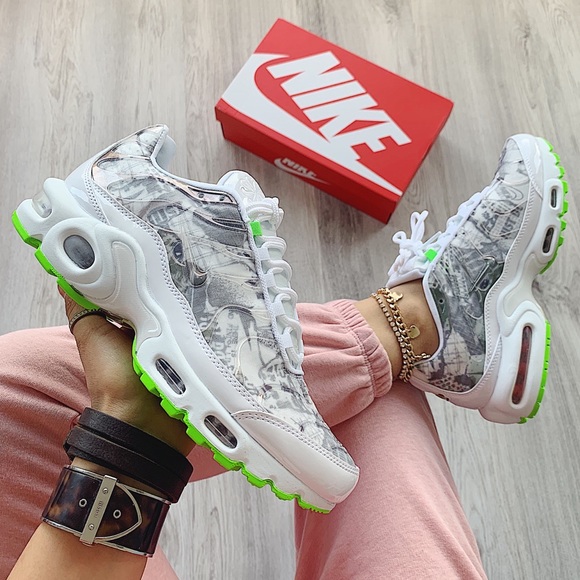 Nike air max plus sneakers - Picture 2 of 8
